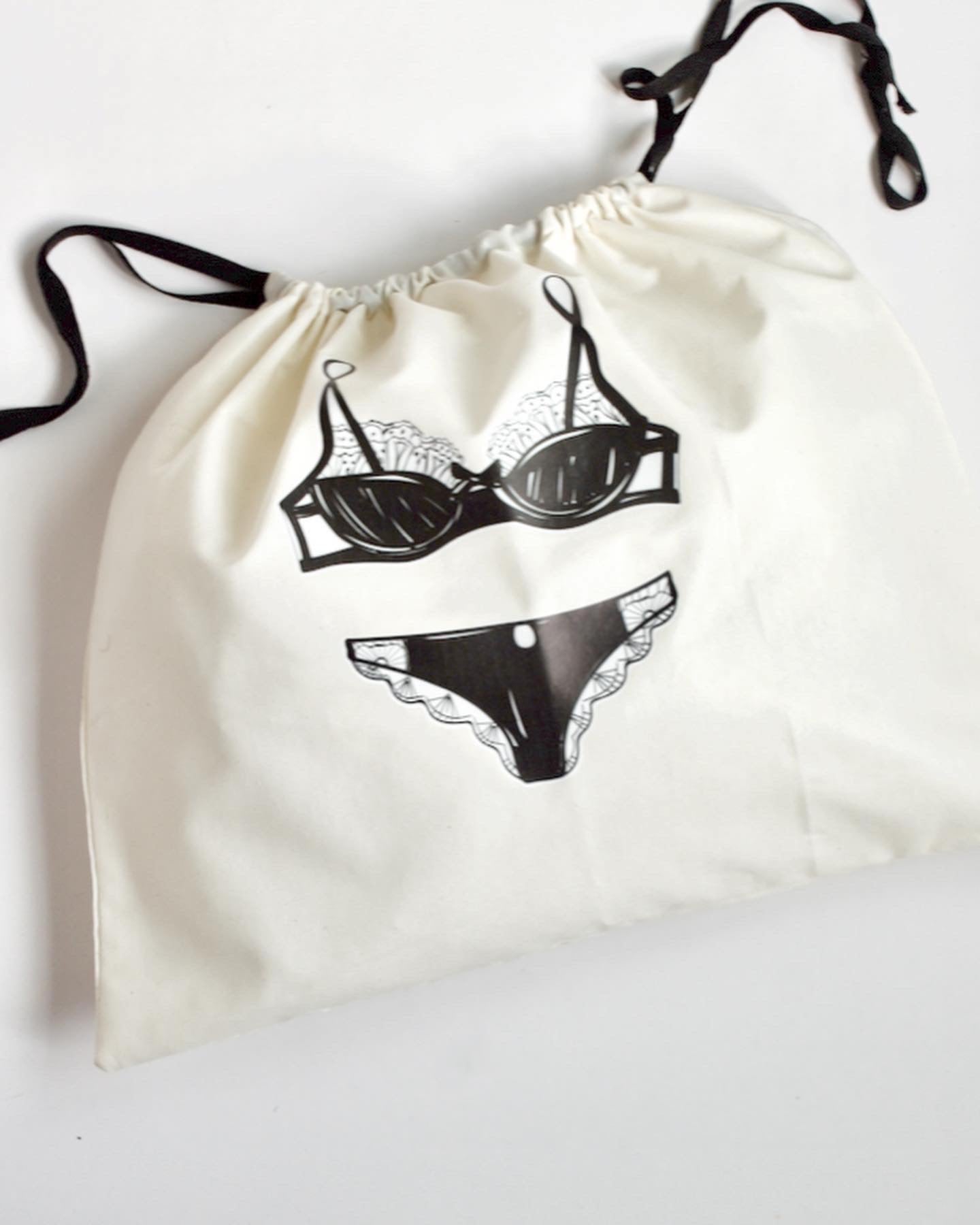 Lingerie pouch